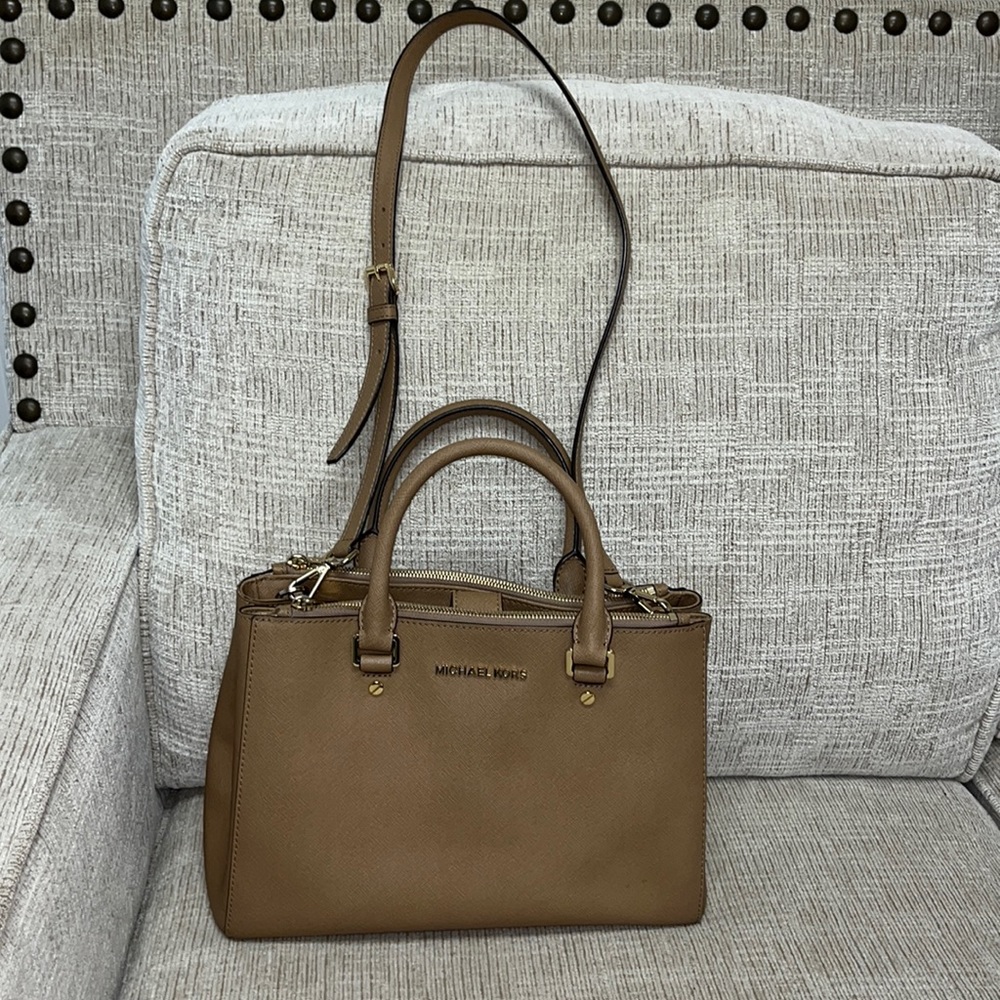 Michael Kors Sutton Saffiano waxed leather purse